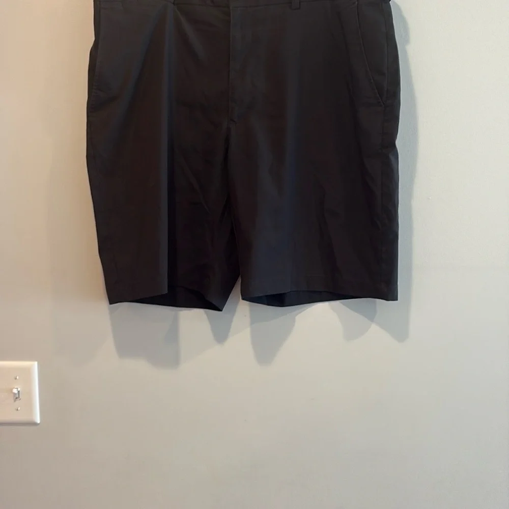 PGA Tour Black Flat Front Shorts for Versatile Style